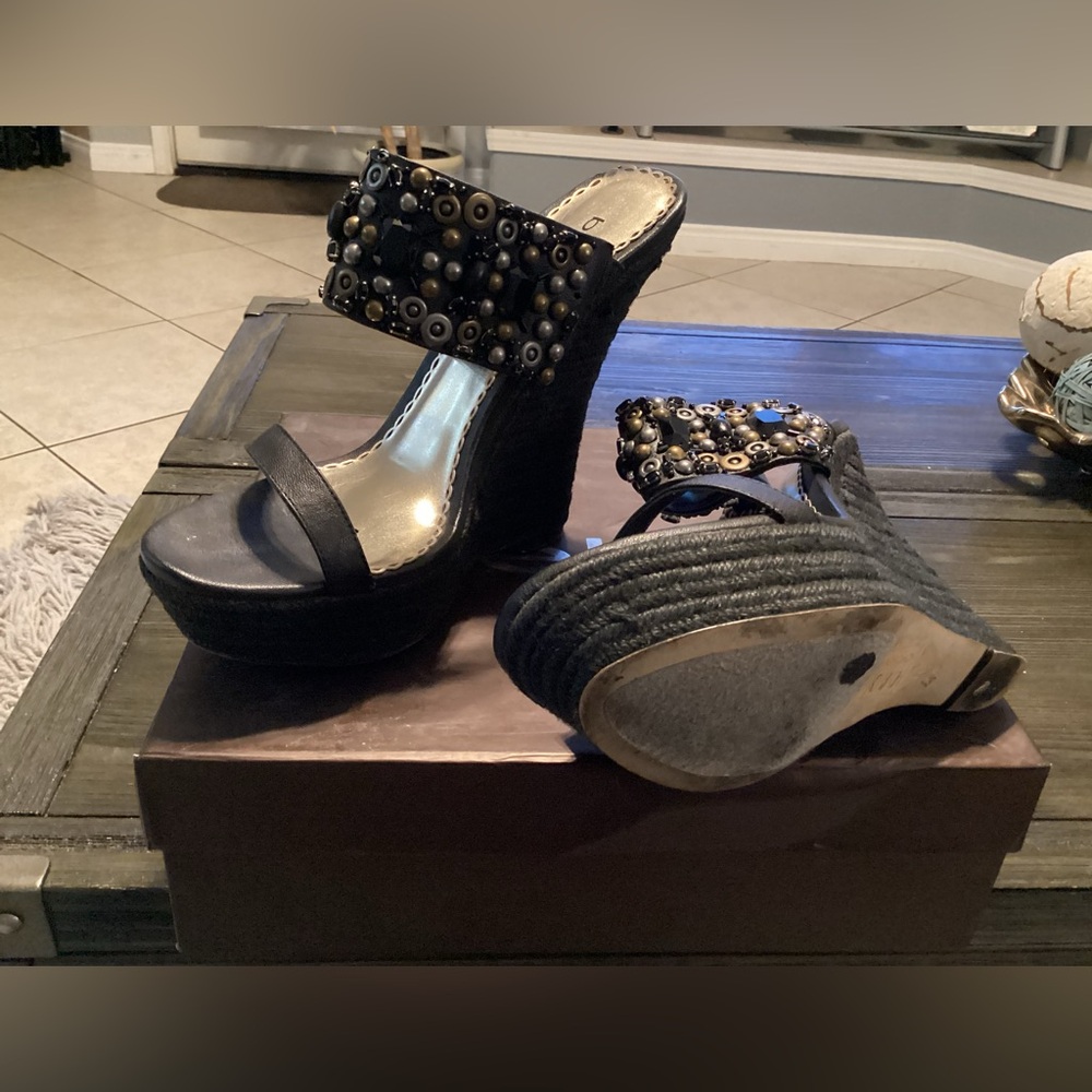 Bebe wedges size 10 worn 2x’s black with stones on top